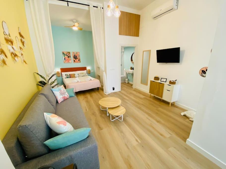 Appartement Beautiful And Charming Loft In Russafa Soho à Valence Extérieur photo