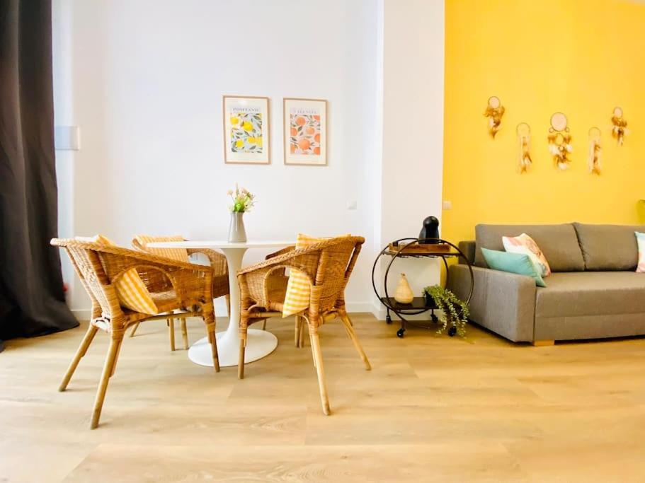 Appartement Beautiful And Charming Loft In Russafa Soho à Valence Extérieur photo